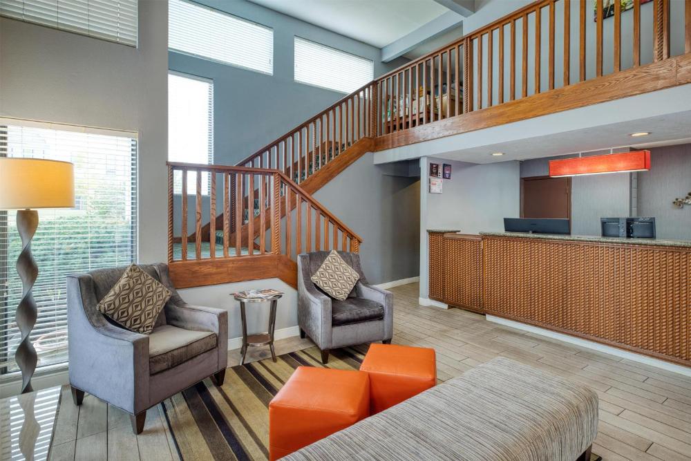 SureStay by Best Western Kansas City Country Inn North